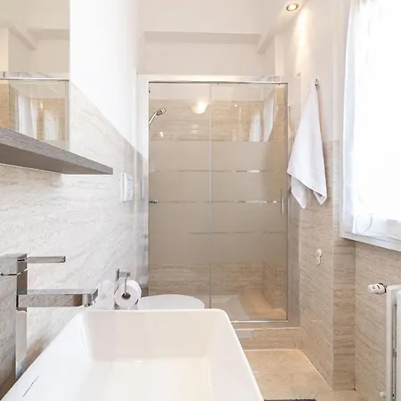 Central Florence Apartment דירה פירנצה