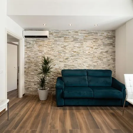 Central Florence Apartment شقة *